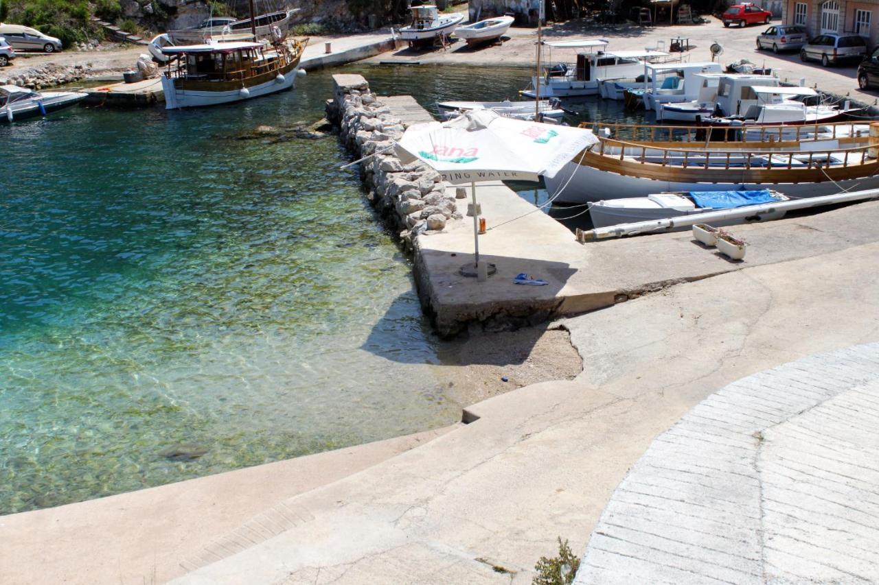 Apartments With A Parking Space Sali, Dugi Otok - 8084 Екстер'єр фото